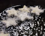 A picture of step 8 of Methi mathri.
