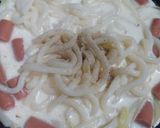 Foto langkah ke 3 dari resep Creamy Udon dengan Brokoli.