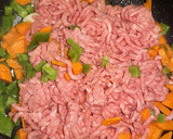 Foto del paso 3 de la receta: Nidos de pasta a la boloñesa