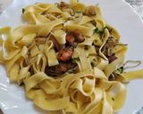 Foto del paso 4 de la receta Tallarines con gambas, gulas y mejillones