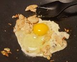 A picture of step 3 of Stir-Fried Whole Wheat Rice Vermicelli with Pork (Pad See Ew).