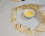 A picture of step 4 of Cottage cheese breakfast bread.