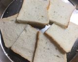 A picture of step 5 of Sweet Bread Balls.