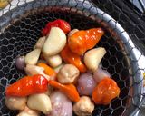 Foto langkah ke 2 dari resep Sayap Ayam Masak Woku Pedas.