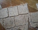 Foto del paso 2 de la receta: Crackers integrales con semillas