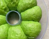 Foto langkah ke 6 dari resep Roti Kukus Pandan (isi cokelat) ✨.