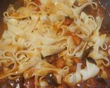 Foto del paso 4 de la receta: Fetuccinni aceituna tomate