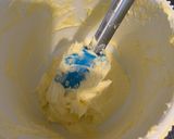 A picture of step 10 of Mario super star cake.