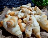 Foto del paso 7 de la receta: CUERNITOS DE QUESO, SIN GRASA NI MANTECA ❤️