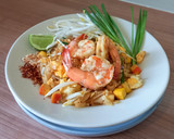 Foto langkah ke 9 dari resep Pad Thai (ผัดไทย) - Kwetiau goreng Thailand.