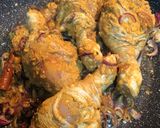Gambar langkah 4 resipi Nasi Briyani Ayam.