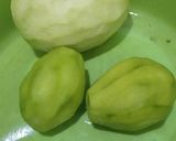 Foto langkah ke 1 dari resep Rujak mangga kedondong.