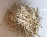รูปขั้นตอนการทำที่ 1 ของ ไข่ม้วนเห็ดเข็มทองคลีนง่ายๆ ด้วยหม้อหุงข้าว