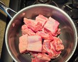 Foto del paso 1 de la receta: Costilla de Puerco en Salsa de Chile Hatch con Nopales
