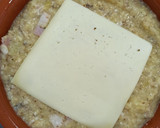 Foto del paso 3 de la receta: Tortilla de patatas,cebolla, bacon y champiñones al horno🔥🥔🥓🍄