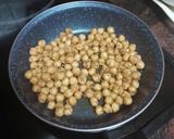 Foto del paso 5 de la receta: Crema de calabaza y batata con snack de garbanzos fritos