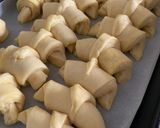 Foto del paso 8 de la receta: Medialunas de manteca 🥐