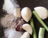 Foto langkah ke 6 dari resep Sop Telur Ekonomis.