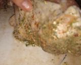 Foto del paso 1 de la receta: Pollo al horno con verduras 🍗🥔🥕🍅
