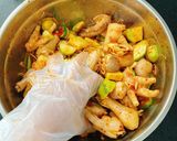 A picture of step 5 of Thai-Style Chicken Feet.