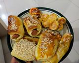 Foto langkah ke 5 dari resep Roti sosis keju simple.