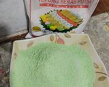 Foto langkah ke 5 dari resep Kue Putu bambu.