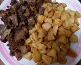 Foto langkah ke 1 dari resep Sambal Goreng Kentang Hati Ampela Ayam.