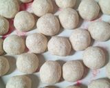 Foto langkah ke 4 dari resep Onde-onde isi kelapa.