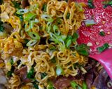 Foto langkah ke 4 dari resep Indomie ala Burjo topping Jamur Kuping.