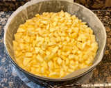 Foto del paso 12 de la receta: Pastel de yogur y manzana