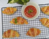 Foto langkah ke 12 dari resep Croissant isi sosis ---no korsvet---.