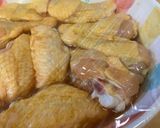 Foto del paso 2 de la receta: Alitas de pollo marinadas en freidora de aire