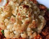 A picture of step 4 of Rosted Cauliflower with sweet and sour chilli chicken.