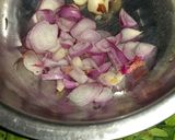 Foto langkah ke 2 dari resep Sayur Bening Daun Kelor.