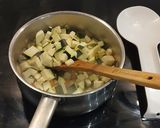 Foto del paso 2 de la receta: Potaje Ligero de Alubias Blancas con Aires de la Huerta y Pimentón Ahumado
