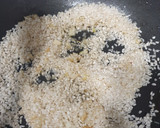 Foto del paso 4 de la receta: Arroz con pollo, salchichas y picada catalana