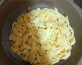 Foto del paso 1 de la receta: Tallarines en salsa Alfredo