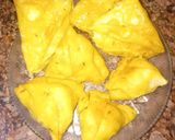 समोसा चाट (Samosa chat recipe in hindi) रेसिपी चरण 9 फोटो