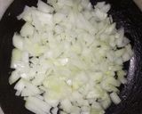 Foto del paso 1 de la receta: Salsa criolla cocida