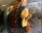 Foto del paso 3 de la receta: Salsa agridulce de cacahuate