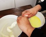A picture of step 6 of Quesillo.