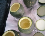 Foto del paso 6 de la receta: Calabacín luna relleno de arroz y atún