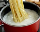 Foto langkah ke 8 dari resep Mie Kuah Ayam Labu Siam Devina Hermawan.
