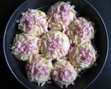 A picture of step 5 of Cheese & Bacon ‘Pampushky’.