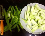 Hình bước làm 3 của món Canh cua rau đay mướp mồng tơi và cà pháo muối xổi mắm tôm