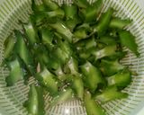 Hình bước làm 2 của món Đậu Rồng Xào Cồi Sò Điệp