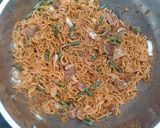 Foto langkah ke 4 dari resep Mie Goreng Hati Ayam.