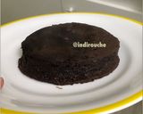Foto langkah ke 2 dari resep Flourless Chocolate Mug Cake.