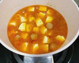 A picture of step 2 of Sundubu Jjigae (Sup Tahu Pedas Ala Drakor).