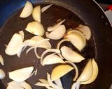 Foto del paso 3 de la receta: Medallones de cerdo con salsa de naranja y papas